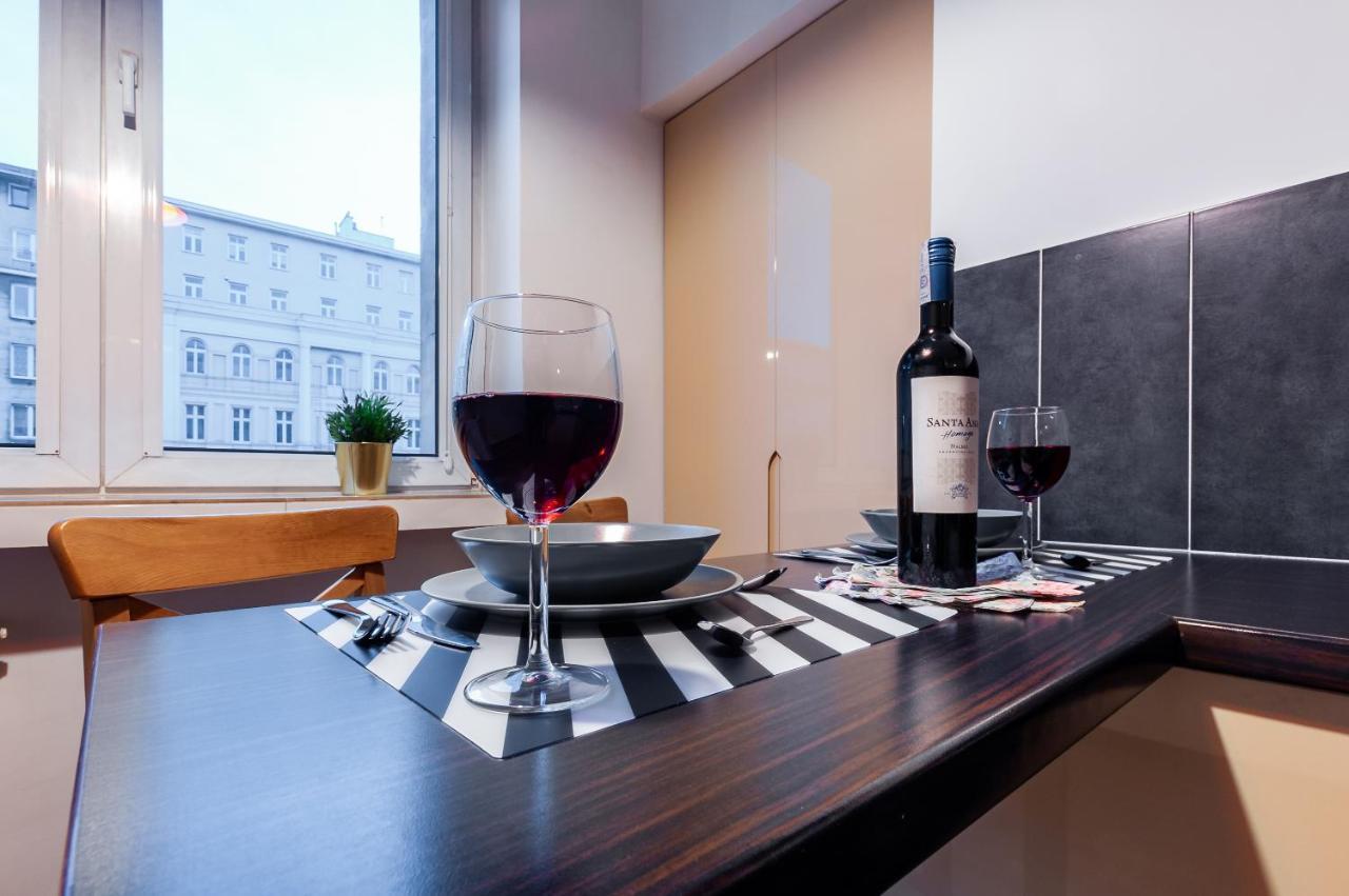 Apartments Madelaine Warsaw By Noclegi Renters Luaran gambar