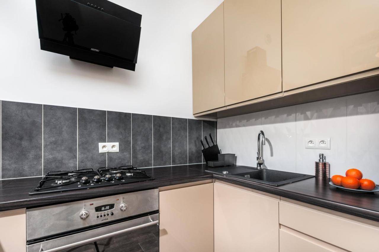 Apartments Madelaine Warsaw By Noclegi Renters Luaran gambar